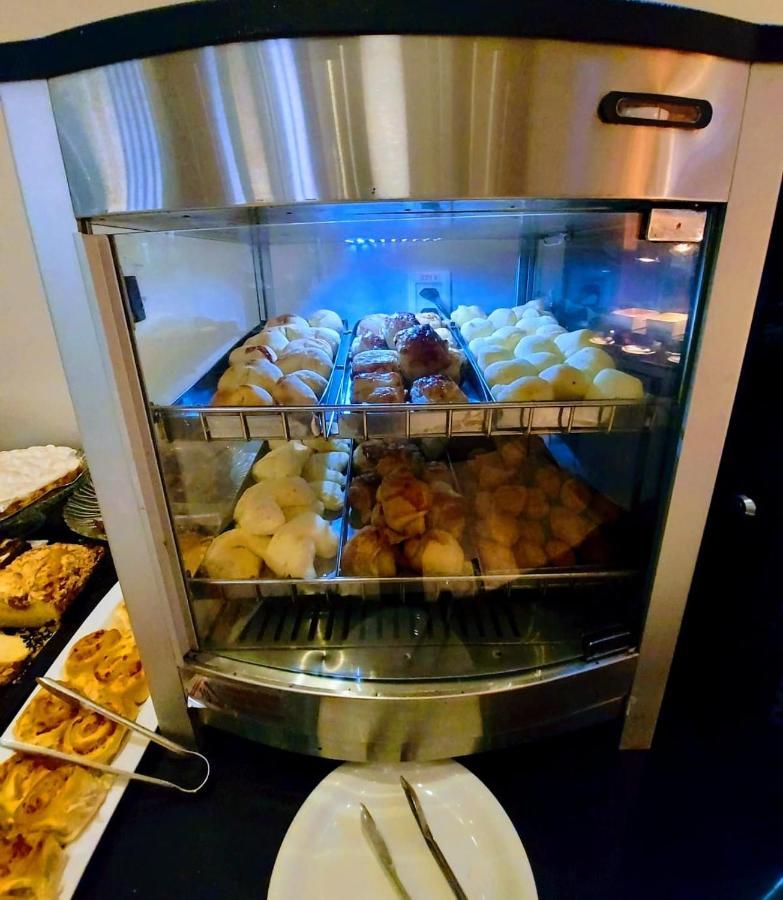 Hotel Inter Cuiaba Exterior photo A food steamer