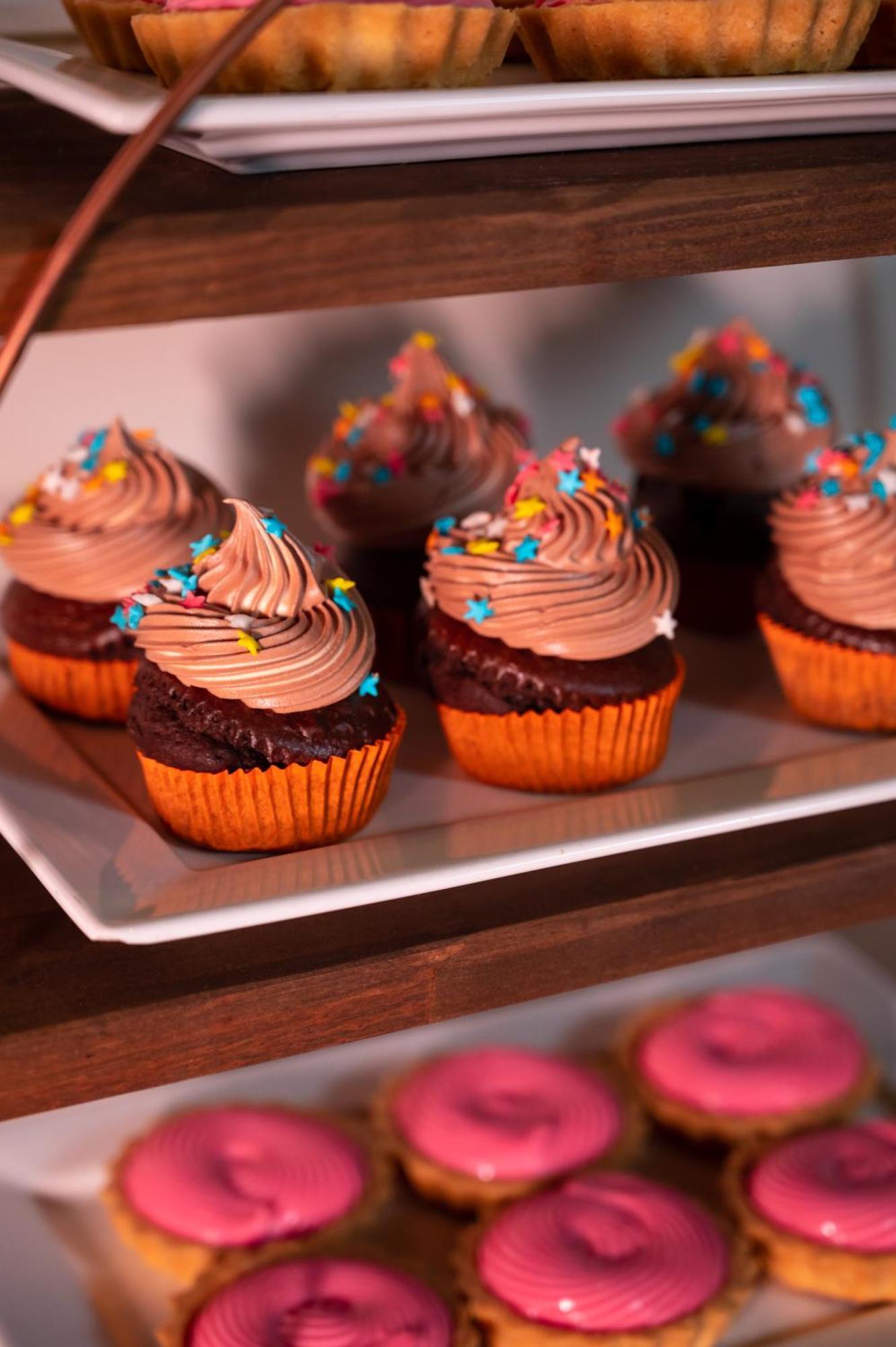 Hotel Inter Cuiaba Exterior photo Chocolate cupcakes