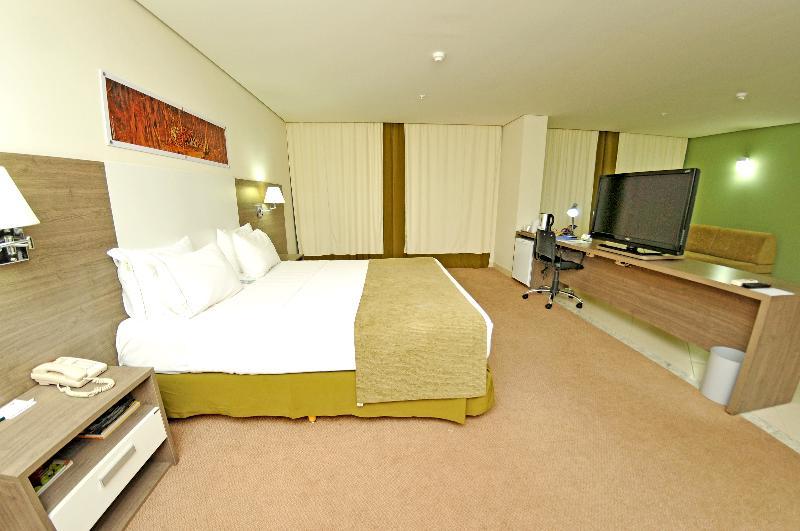 Hotel Inter Cuiaba Exterior photo A room at the hotel